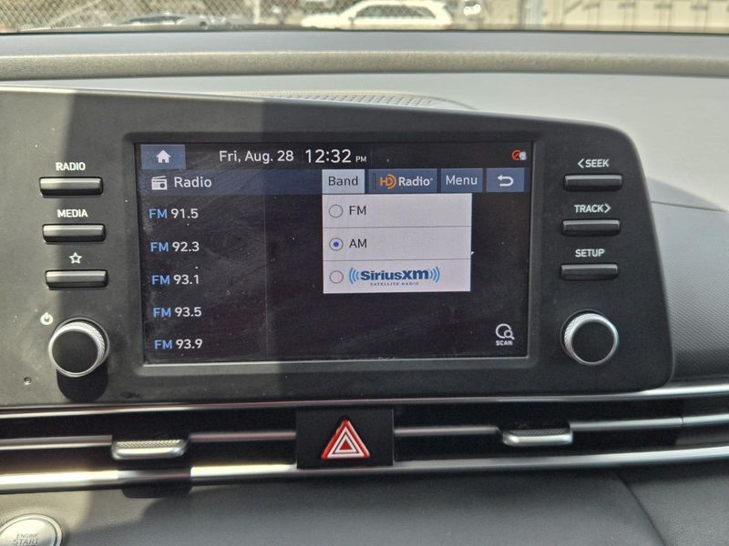 Used 2022 Hyundai Elantra SEL IVT