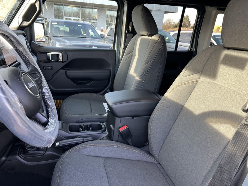 New 2026 Jeep Wrangler 4-door WillysImage 20