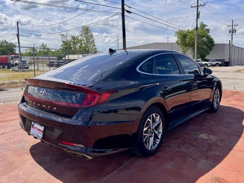 Used 2022 Hyundai Sonata SELImage 6