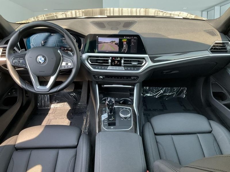 2021 BMW 3 Series 330e iPerformanceImage 28