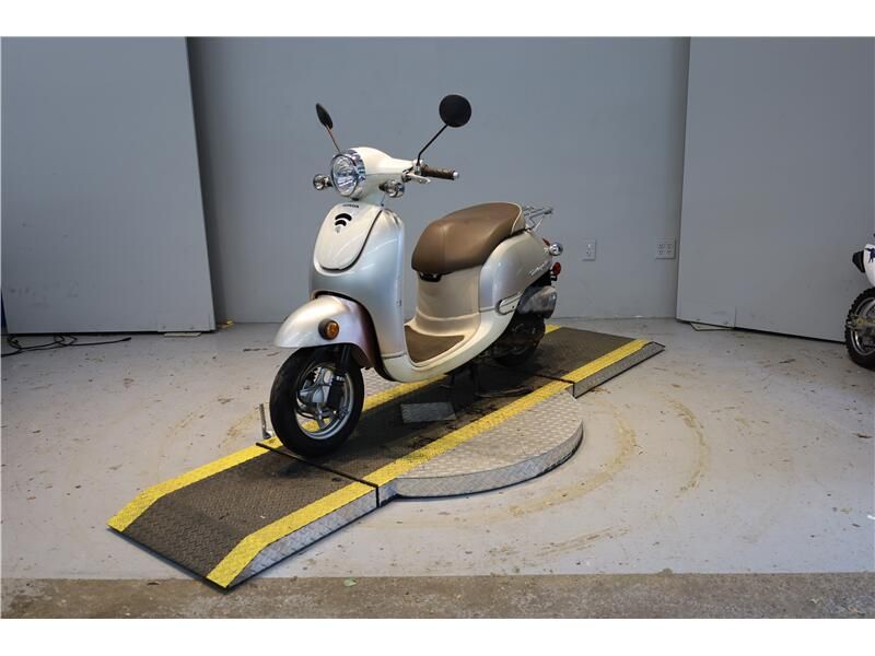 Used 2014 Honda Metro Image 8