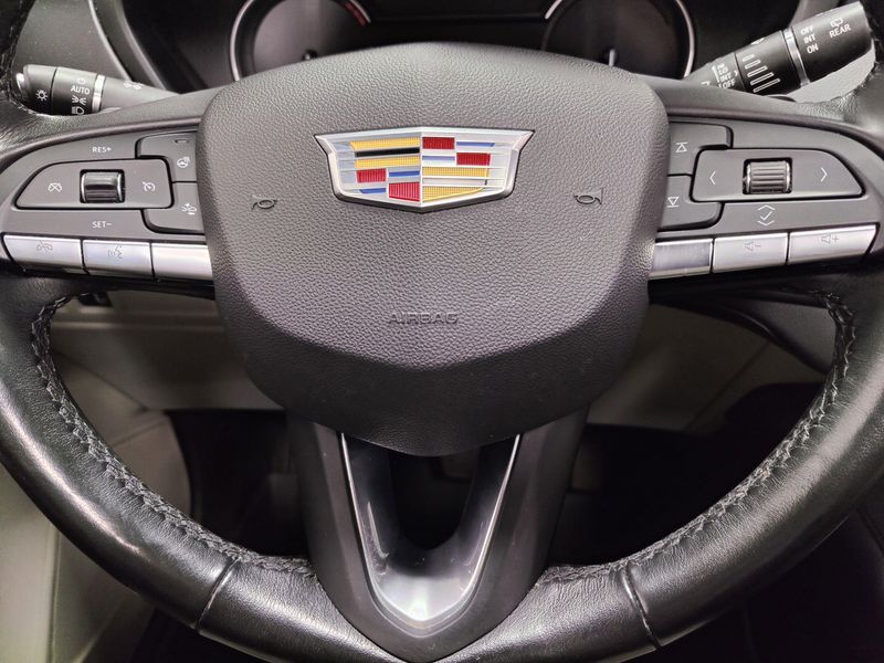 Used 2021 Cadillac XT4 AWD Luxury w/Sunroof/Cold PkgImage 28