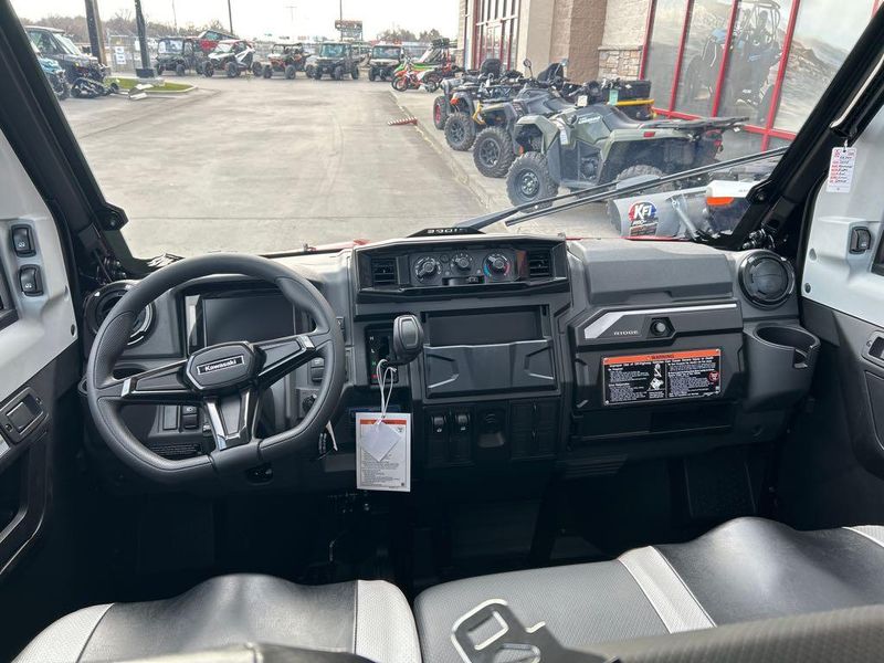 New 2025 Kawasaki RIDGE CREW HVAC 