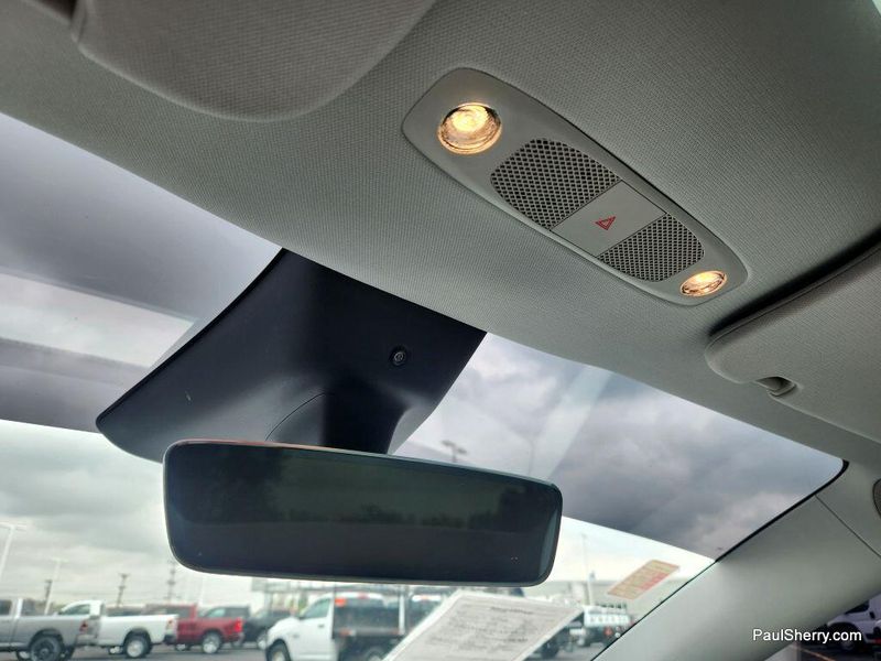2024 Tesla Model Y Long RangeImage 46