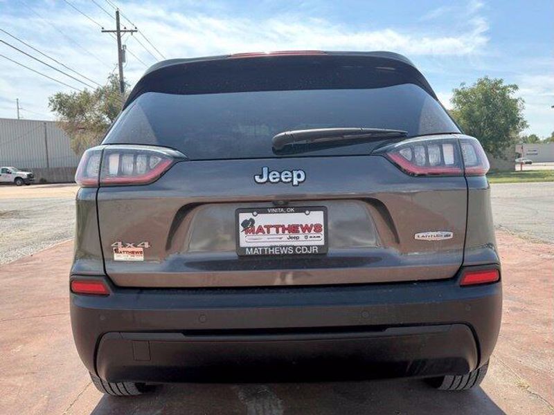 Used 2021 Jeep Cherokee Latitude PlusImage 5