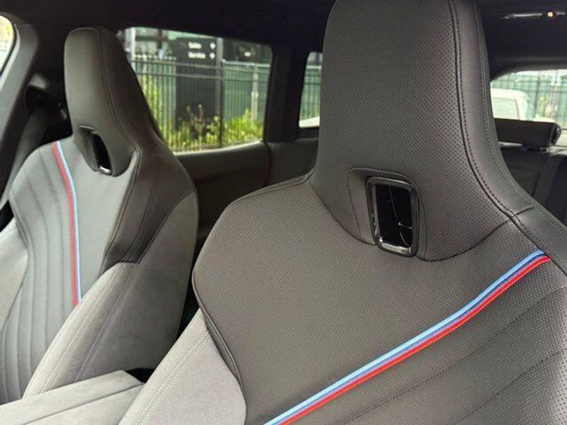 Used 2026 BMW iX xDrive60Image 21