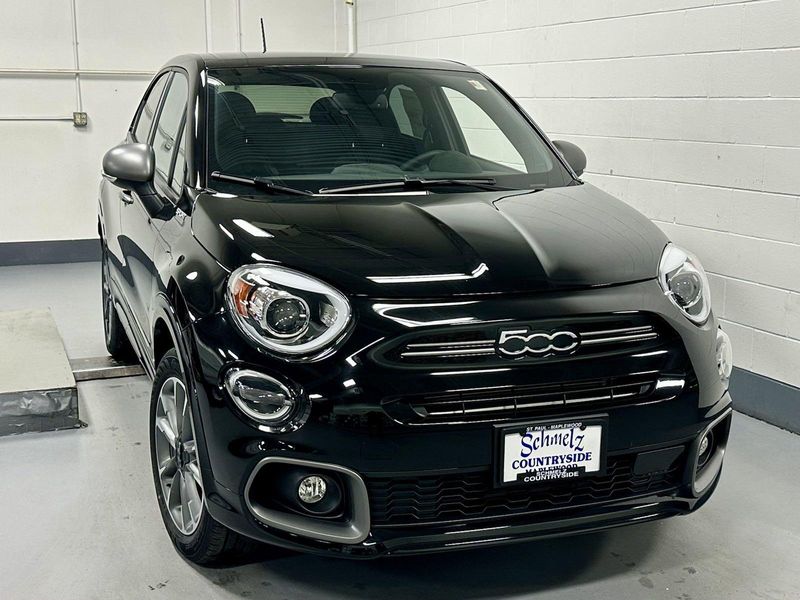 2022 Fiat 500X Sport AWD w/Sunroof in a Nero Cinema (Black Clear Coat) exterior color and Black Heated Seatsinterior. Schmelz Countryside SAAB (888) 558-1064 stpaulsaab.com 