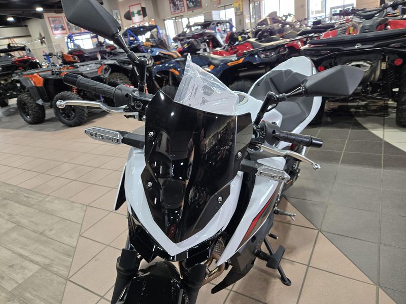 NEW 2026 KAWASAKI Z500 SE ABS Image 11