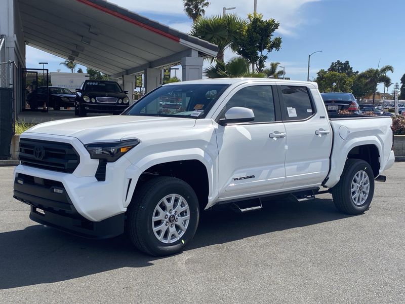2025 Toyota Tacoma SR5Image 6