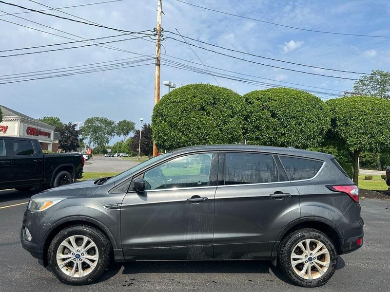 2017 Ford Escape SEImage 7