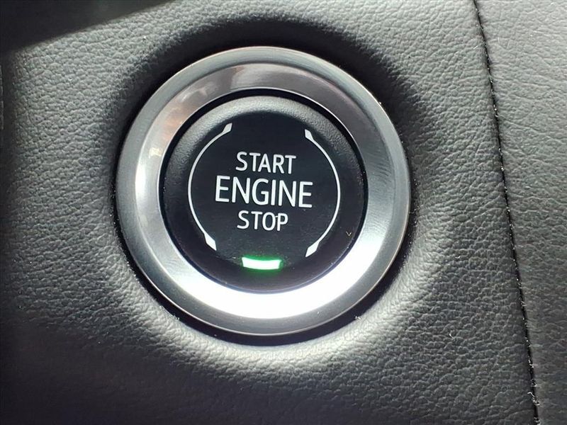 Used 2024 Chevrolet Tahoe LTImage 22