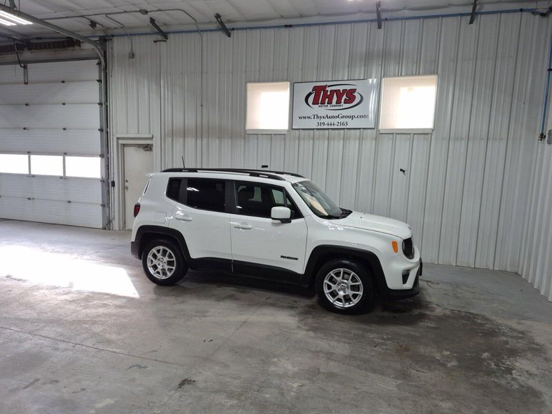 2020 Jeep Renegade LatitudeImage 2