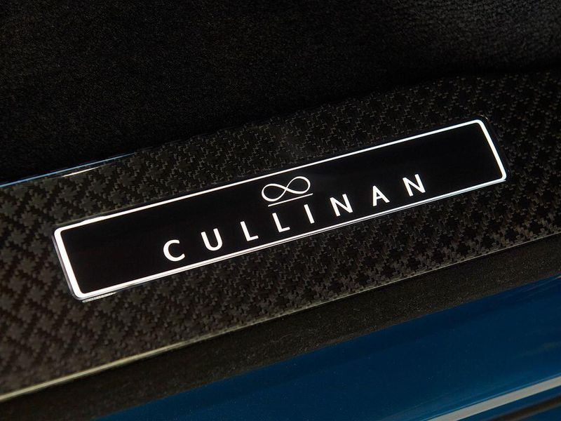 New 2027 Rolls-Royce Cullinan Black BadgeImage 25