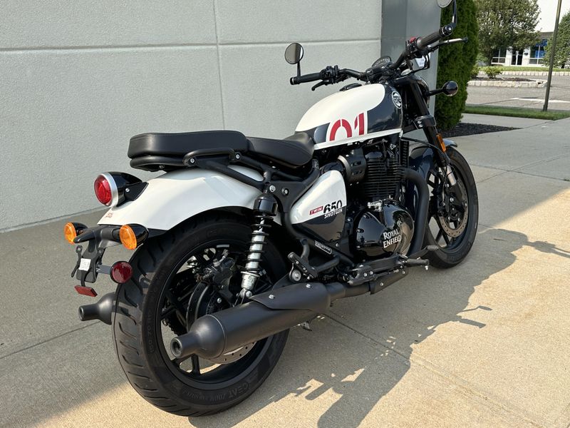 2024 Royal Enfield SHOTGUN 650Image 3