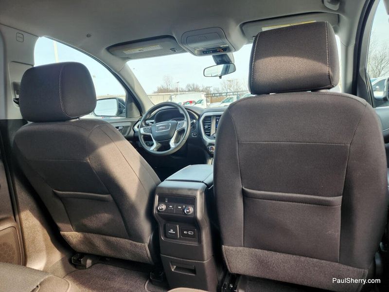 Used 2023 GMC Acadia SLE