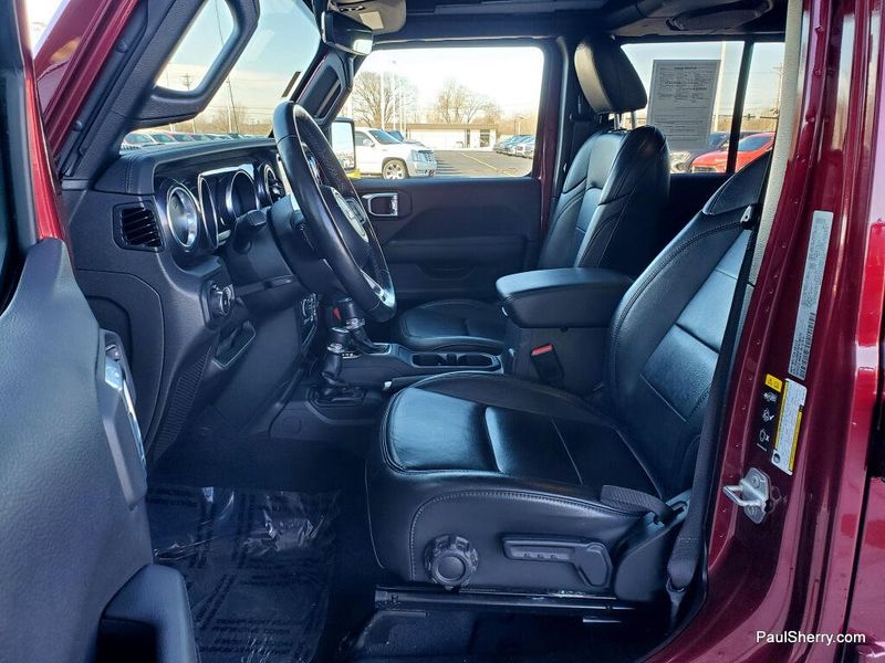 Used 2022 Jeep Wrangler Unlimited Sahara Altitude