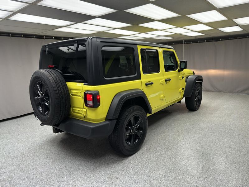 Used 2022 Jeep Wrangler Unlimited Sport AltitudeImage 4