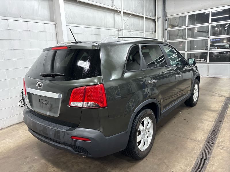 2012 Kia Sorento LX photo 7