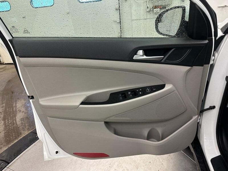 2020 Hyundai Tucson SEImage 17