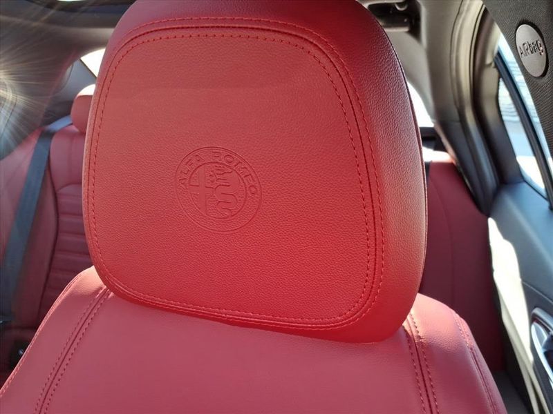 New 2025 Alfa Romeo Giulia RwdImage 15