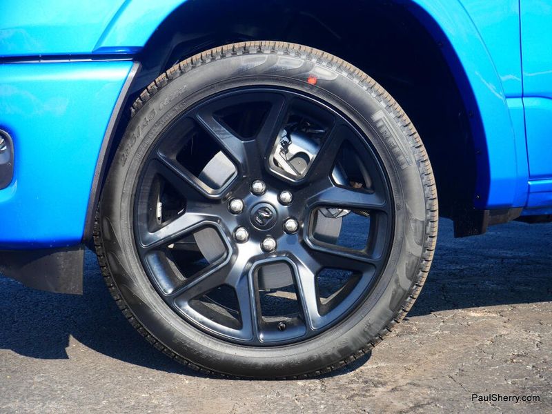 New 2026 RAM 1500 Laramie Crew Cab 4x4 5'7' Box