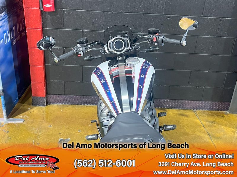 2025 Triumph ROCKET 3 GT EVEL KNIEVEL EDITION Image 19