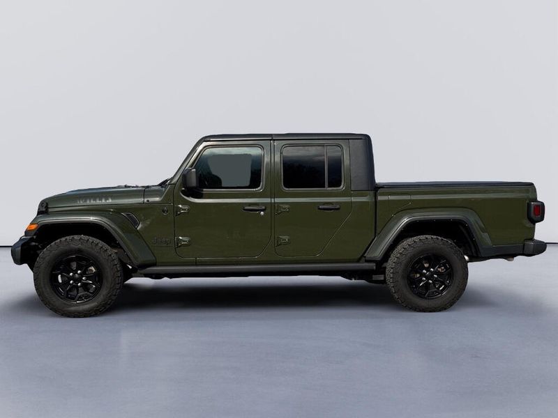 2021 Jeep Gladiator Willys photo 4