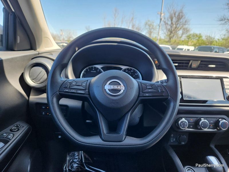 Used 2023 Nissan Kicks S