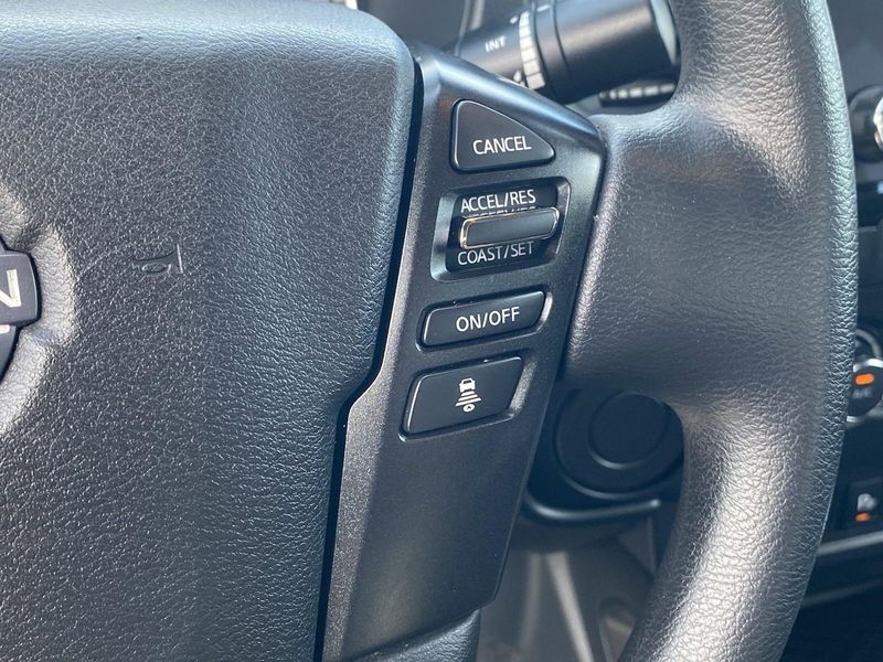 2022 Nissan Frontier SImage 27