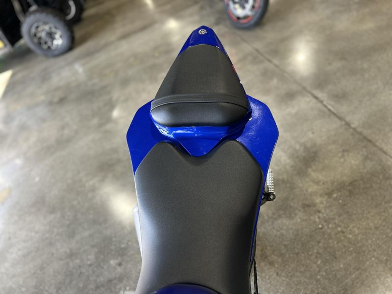 Used 2016 Yamaha YZF-R6 Image 11