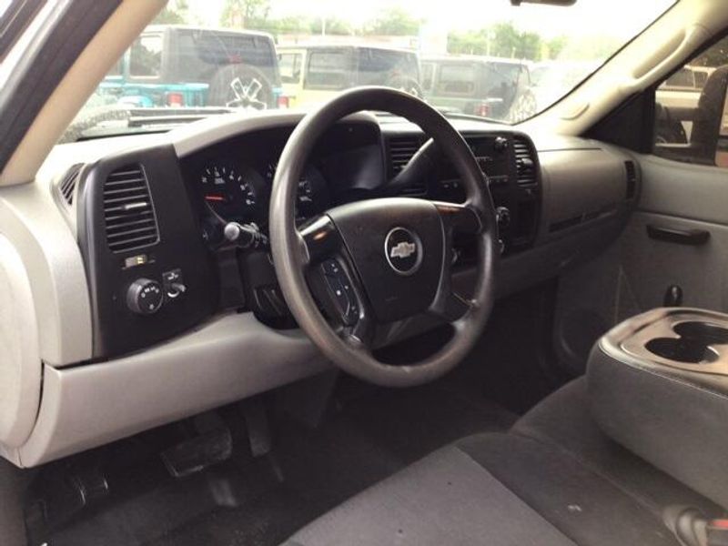 2010 Chevrolet Silverado 1500 Work TruckImage 9