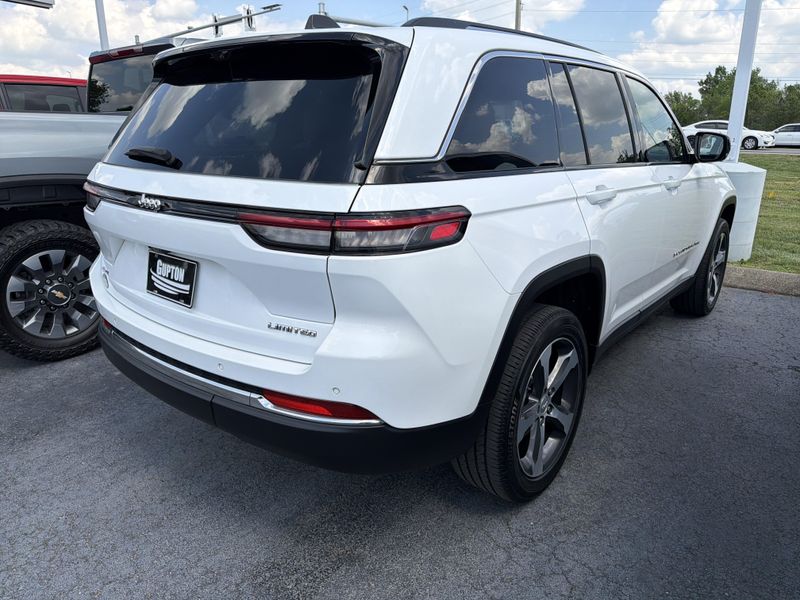 Used 2023 Jeep Grand Cherokee LimitedImage 7