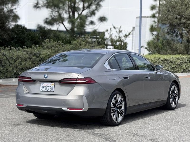 2024 BMW i5 eDrive40Image 8