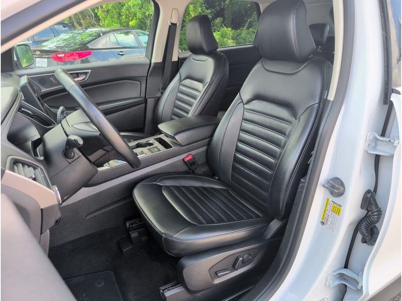 Used 2024 Ford Edge SELImage 10