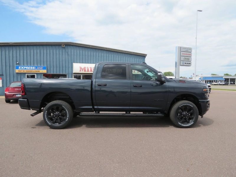 New 2026 RAM 3500 Big Horn Crew Cab 4x4 6