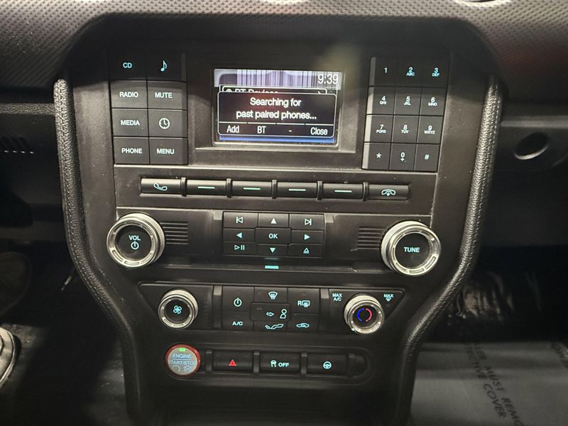 Used 2017 Ford Mustang Image 26