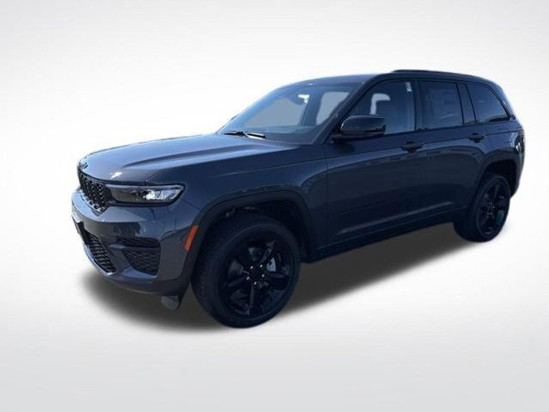 2025 Jeep Grand Cherokee Altitude X 4x4