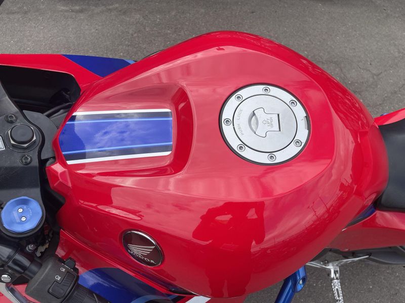 Used 2021 Honda CBR600RR Image 24