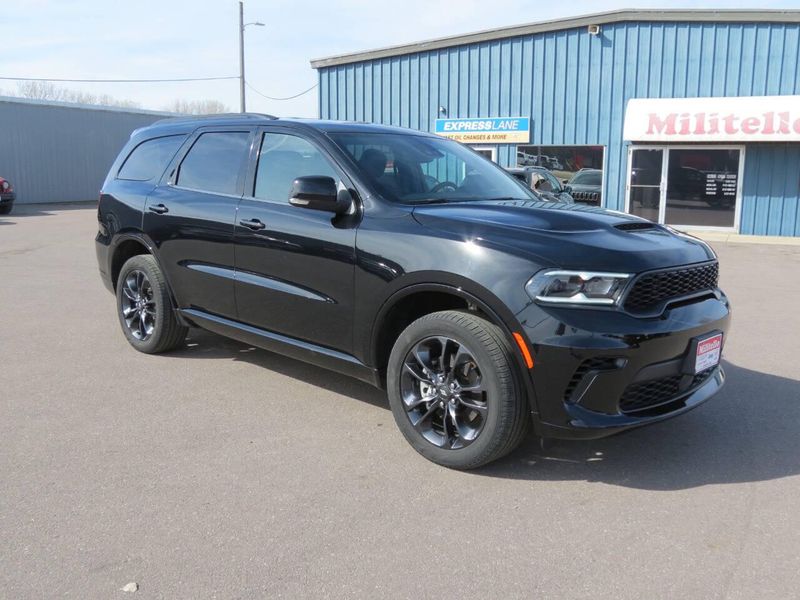 Used 2024 Dodge Durango GT Plus AWD 4dr SUVImage 2