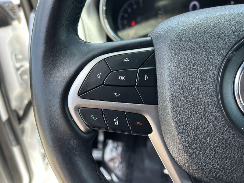 Used 2018 Jeep Grand Cherokee AltitudeImage 26