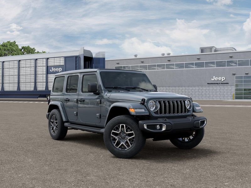 New 2026 Jeep Wrangler 4-door SaharaImage 3