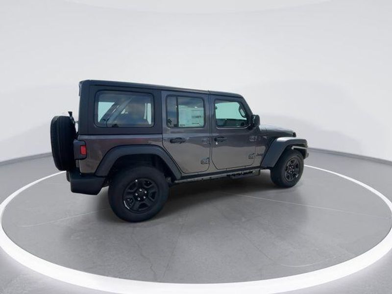New 2026 Jeep Wrangler 4-door SportImage 8