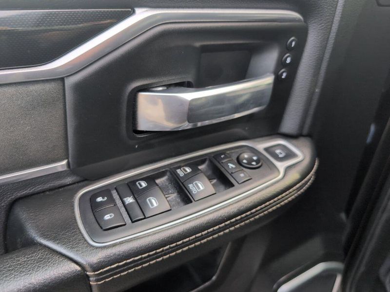 2019 RAM 2500 LaramieImage 14