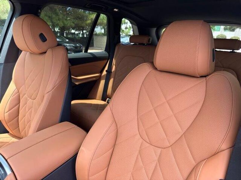New 2026 BMW X5 sDrive40iImage 19