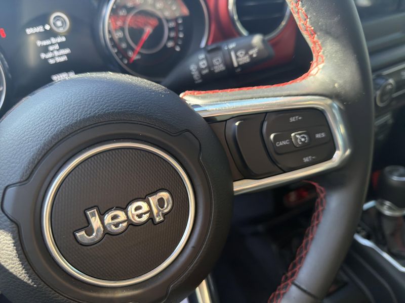 Used 2021 Jeep Wrangler Unlimited RubiconImage 25