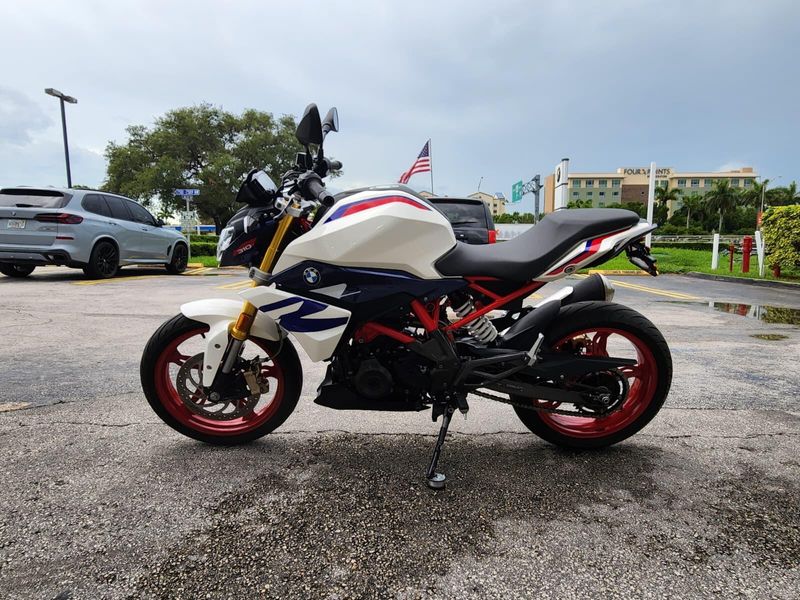 Used 2022 BMW G 310 R Image 5
