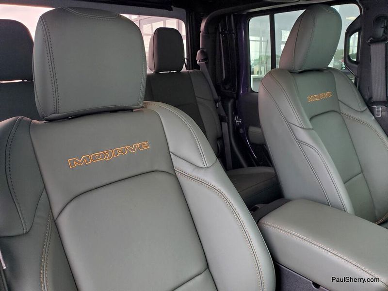 New 2026 Jeep Gladiator Mojave 4x4