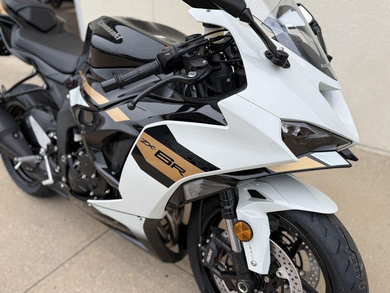 2026 Kawasaki NINJA ZX 6R ABSImage 7