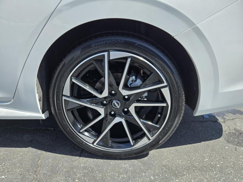 Used 2025 Nissan Sentra SR CVT