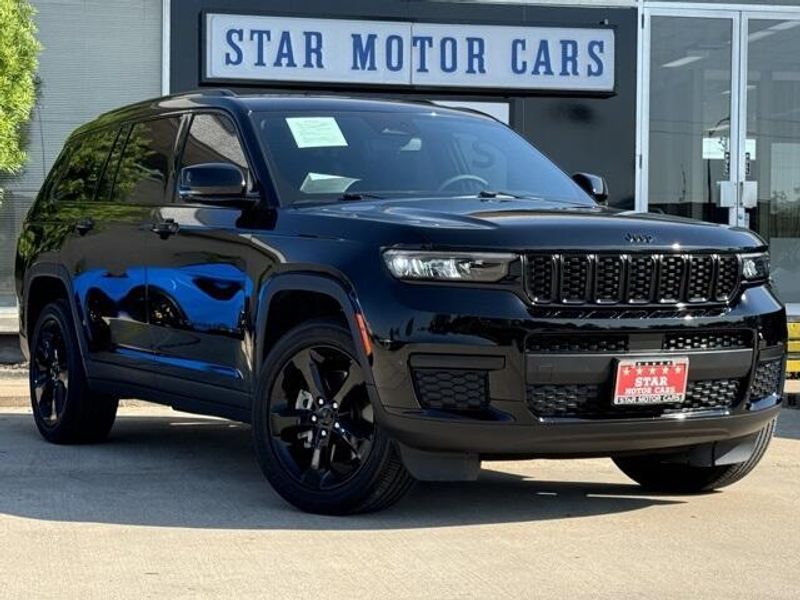 2023 Jeep Grand Cherokee L AltitudeImage 1